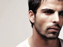 турецкий актер мехмет акиф алакурт и его жена фото Mehmet Akif Alakurt Krasavec So Slozhnym Harakterom Tochka Net