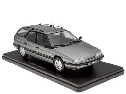 1 24 HACHETTE DIECAST CARS