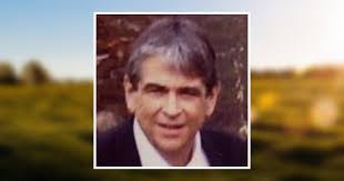 Betty Derrick's Instagram, Twitter & Facebook