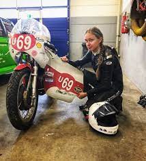 mv agusta f3 800ago納車 自分への誕生日プレゼント 10月18日バイク女子 放送局 ガールズバイカー ヘルメット 車 バイク モーターサイクル オートバイ バイカー 女性ライダー 美女ライダー 女性バイカー helmet bik ガールズバイカー 女性