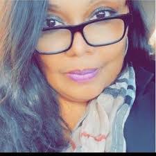 Loretta Mallory's Instagram, Twitter & Facebook