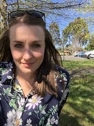 Laurel Peck's Instagram, Twitter & Facebook