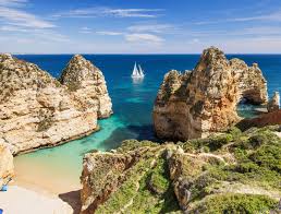 At low tide you can safely walk to the next bigger beach of praia do mos. Die Wunderschone Algarve Silberherzen De