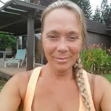 Who can help with yard clearing, tree cutting, and brick laying in Boulder  Creek?