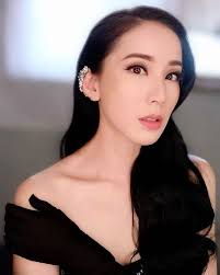 9 Foto Cantik Jill Gladys yang Tetap Stunning Bak Artis Korea di Usia 33  Tahun