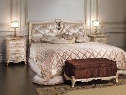 Luxury Bedrooms White And Gold Louis Xvi Style Furniture Luxurious Bedrooms Bed Furniture Furniture