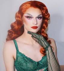 TONIGHT AT Hamburger Mary's Toledo‼️‼️🍔🍔 seating at 6 and 8pm with shows  at 6:30 and 8:30pm. In Mary's house tonight we have 🗣️ Eugenia  Arie-Hesseling Ericka Taylor and Levi Tracy. Click the