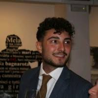 300+ "Trípodi" profiles