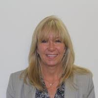 Elaine Owen's Instagram, Twitter & Facebook