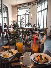 The Best Vegan Friendly Cafes Restaurants In Barcelona Lifestyletraveler Co Ig Lifestyletraveler Co In 2020 Brunch Barcelona Brunch Spots Barcelona Restaurants