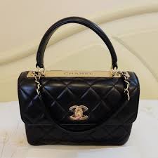 Sac à dos personnalise rabat est une idée cadeau de voyage. Chanel Sac Rabat Avec Poignee Shopee Thailand