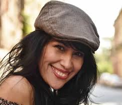 Biografía de Claudia Armani