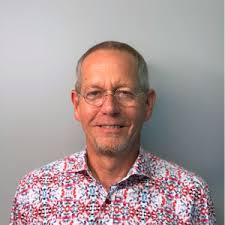 Raymond Batt's Instagram, Twitter & Facebook