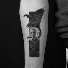 But the latest star to get themselves some got ink is emilia clarke. Daenerys Targaryen Emilia Clarke