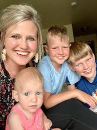 Introduction to a homeschooling mom