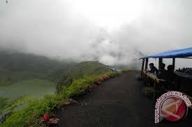 Terdapat perbedaan harga tiket masuk untuk hari kerja atau hari biasa dengan waktu libur juga antara harga tiket wisatawan nusantara dengan pihak bbtnbts regulasi 100% bagi pengunjung untuk memesan tiket masuk bromo secara online. Wisata Gunung Galunggung Ditutup Sementara Antara News