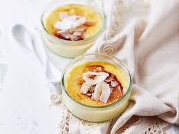 Creme Brulee Revisitee Au Lait De Coco Recette Creme Brulee Recettes De Cuisine Recette Creme Brulee