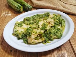 Inoltre la panatura non prevede l'utilizzo dell'uovo pertanto il risultato finale è un piatto più leggero anche da un punto di vista. Scaloppine Di Pollo Alle Zucchine Un Secondo Piatto Da Favola
