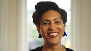 For artist Ella Cooper, 2017's most captivating art was an invitation to  engage with Islamic culture