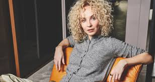 Herečka jana plodková, herec josef trojan a kouzelník james more. Jana Plodkova Zivot Chci Prozit Ne Prezit