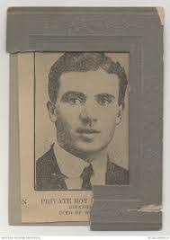 Edgar Roy's Instagram, Twitter & Facebook