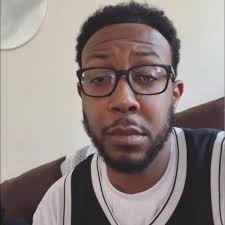 Wiseman not looking so wise in the eyes of #RomanReigns these days... 👀