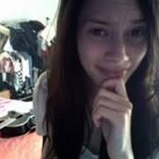 Violet Upton's Instagram, Twitter & Facebook