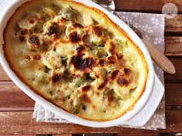 Ecco quattro ricette facilissime da preparare con uno degli ortaggi più versatili in cucina. Ricetta Dei Cavoletti Di Bruxelles Gratinati Ricette Al Volo