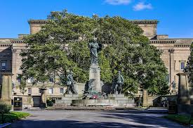 Situated in liverpool, within 400 metres of liverpool metropolitan cathedral and 600 metres of philharmonic hall, 3 rodney street features accommodation with a garden and a. Liverpool City Hall Park Uk Photo Image Picture Free Download 501567161 Lovepik Com