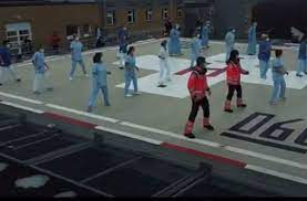 The 'jerusalema' challenge created by sa's very own, master kg continues to take the world by storm with people all over the world putting their best foot forward. Jerusalema Dance Challenge Mitarbeiter Des Klinikum Esslingen Sorgen Mit Tanz Video Fur Aufsehen Esslingen Esslinger Zeitung