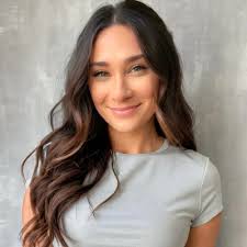 Monday will officially be my last day at the National Hockey League (NHL)  🏒🥅 🌟 Leaving a job you truly enjoy is never easy 🌟 I've been fortunate  to work with an