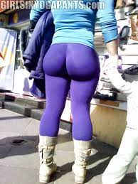 MIND BLOWING BOOTY ON A MILF - GirlsInYogaPants.com