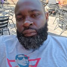 Wooooohhhhhh a book I can write about this beautiful ladi here but I  won't!!!! I just wanted to wish our baby sister Desiree Bucholtz a Happy 32  Birthday🎉!!! I am so proud