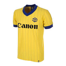 Der don hat hier das aktuelle hellas verona heimtrikot in blau von macron zum starken preis im angebot. Hellas Verona 1984 85 Retro Football Jersey Vintage Football Club