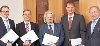 Vdb, der verband deutscher büchsenmacher und waffenfachhändler e.v hier können sie nach jeglichen, öffentlich bestellten sachverständigen in deutschland oder in ihrer nähe suchen. Herr Rainer Priglmeier Als Sachverstandiger Von Der Ihk Offentlich Bestellt Und Vereidigt Fur Die Bewertung Von Bebauten Und Unbebauten Grundstucken Ecovis Unternehmensberater