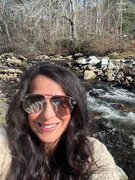 Carlotta Davis (@carlottamdavis) • Instagram photos and videos