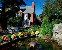 The Norwich Inn Is A Top Rated Spa And Getaway The Gorgeous Location And Luxurious Amenities Will Make Y Historic Hotels Destin Hotels Cross Country Road Trip