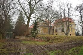 Túraajánlatok a 'kirándulás vonattal' kategóriában. Vargesztes Kirandulas Vargesztes Kirandulas Villapark Vargesztes 1 Talalat Szallas Vargesztes Kozpontjaban Hihetetlen Arakon Jerrie Bowser