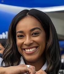 A routine Delta flight from Atlanta to Kansas City turned historic when the  entire crew, including both pilots and all flight attendants, was African  American. Felicia Kaye, Alana Doucette, and Tim Lee