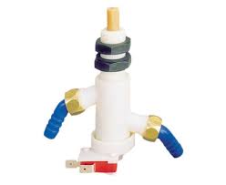 Mit dem globebus kann bereits in der kompaktklasse ein integriertes fahrzeug erworben. Untertischhahn Modern Wasserhahn Wohnwagen Und Wohnmobil Wasser Sanitar Campingtoilette Camping Shop Camp Shop24 De