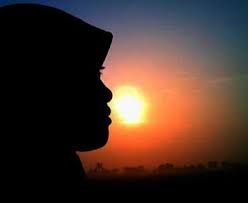 Scopri ricette, idee per la casa, consigli di stile e altre idee da provare. 20 Foto Pemandangan Wanita Berhijab Wanita Pengagum Senja Download Dunia Belajar Siluet Wanita Cantik Berhijab Download Heboh Pemandangan Siluet Wanita