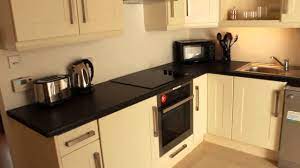 2 car garage, and parking space for 4 additional cars on the driveway. 1 Bedroom House To Rent Youtube