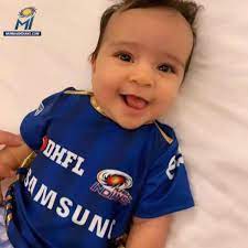 After indian skipper virat kohli shared a picture of his wife and actress anushka sharma along with their daughter vamika, ace skipper rohit sharma too had a beautiful surprise for his wife. Pics Not Taimur Or Inaaya Rohit Sharma S Daughter Samaira Sharma Is The Cutest Sensation Online These Days