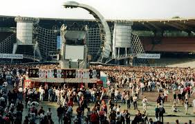Fc köln, der neue wege ging, um sportlich erfolgreich zu werden und mit den starken vereinen aus dem ruhrpott konkurrieren zu können. Mungersdorfer Stadion Objektansicht