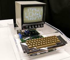 Стив джобс = steve jobs / пер. Original Apple I Computer Sold By Steve Jobs And Steve Wozniak In 1976 Heads To Auction Techeblog