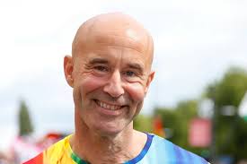 Mark först ut i seniorsatsning på bibblan