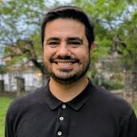 40+ perfiles de «Gustavo Flores»