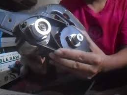 Kemudian hasil serutan atau kupasan kayu tadi akan terhisap kotoran kayu atau serbuk kayu yang tidak tersedot blower tentunya akan membuat mesin cepat panas, berasap dan bahkan mati total. Ganti Bearing Mesin Serut Youtube