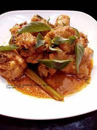 Ayam Tuturuga Masakan Manado Perpaduan Kemangi Dan Daun Pandan Serta Rasanya Yang Gurih Dan Pedas Sangaat Nikmat Rese Resep Makanan Makanan Dan Minuman Makanan