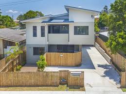 Attractive stamped concrete patio designs that would enhance your driveway, patios, and stamped concrete are rubber stamps designed from real stone molds to imitate the look of cobblestones. 3 12 Percy Street Zillmere Qld 4034 Realestate Com Au
